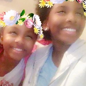 Meet your Posher, Yani